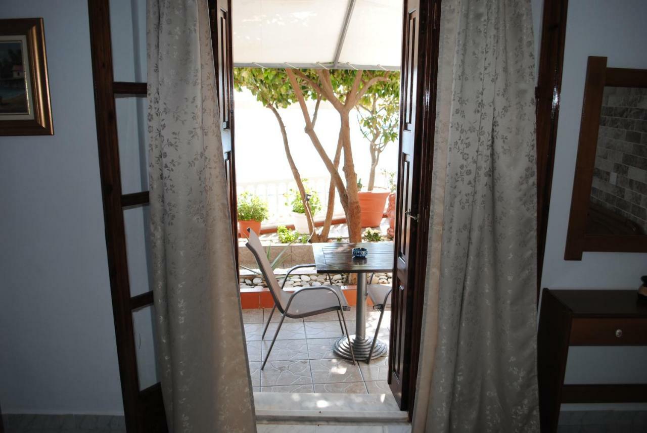 Studios Loukia Kokkari Exterior foto